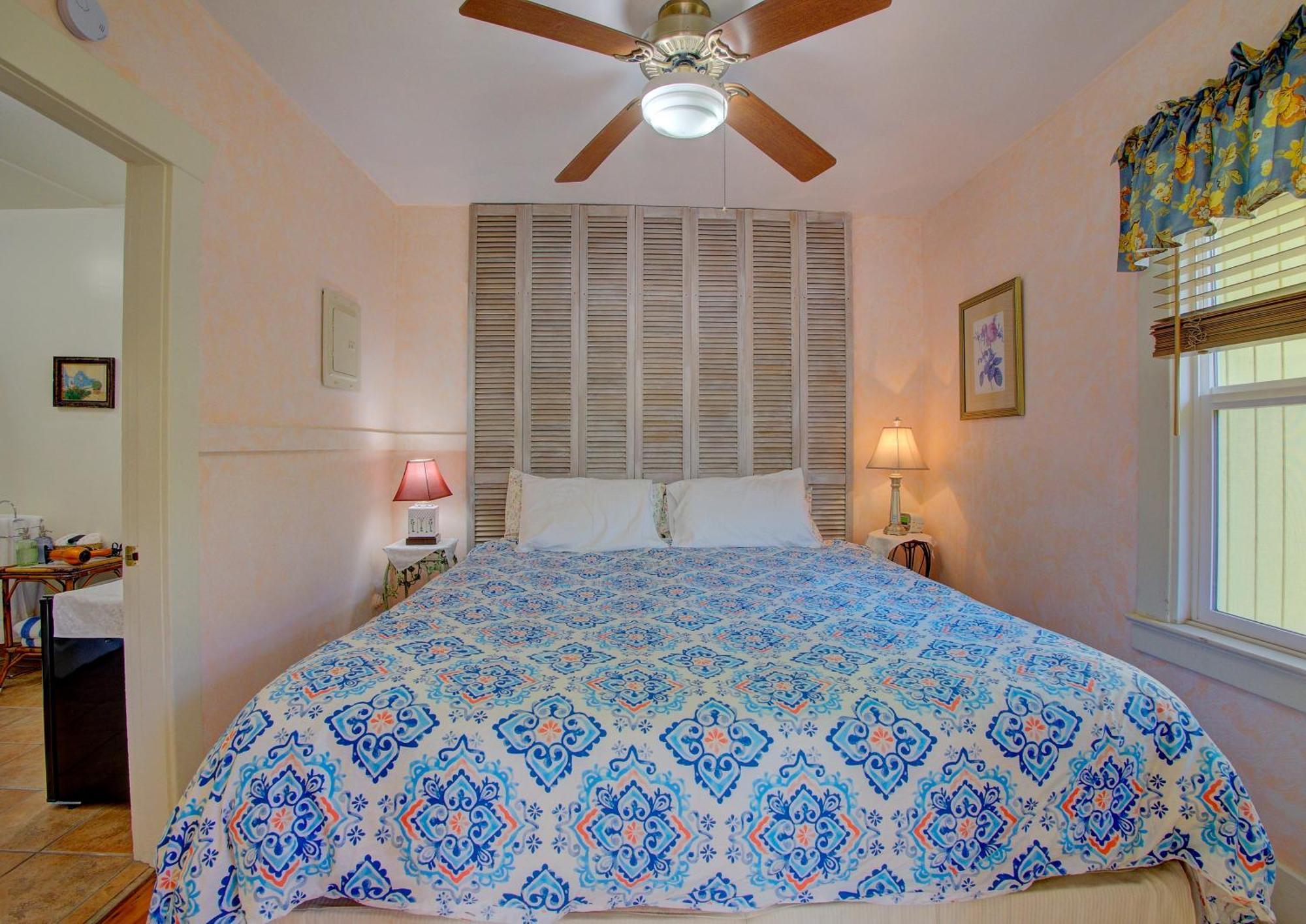 Bed and breakfast Secret Garden & 2*