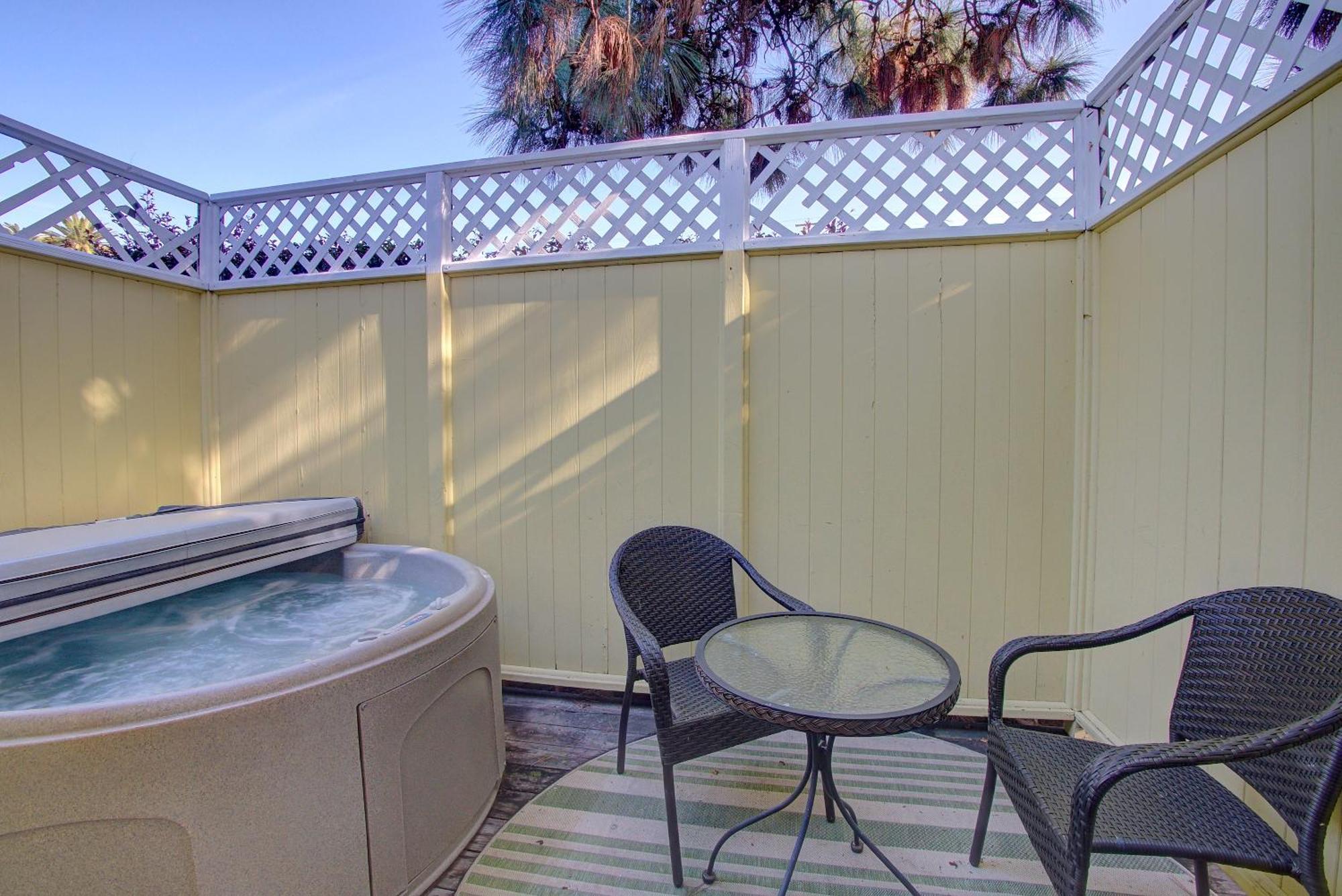 Bed and breakfast Secret Garden & 2*